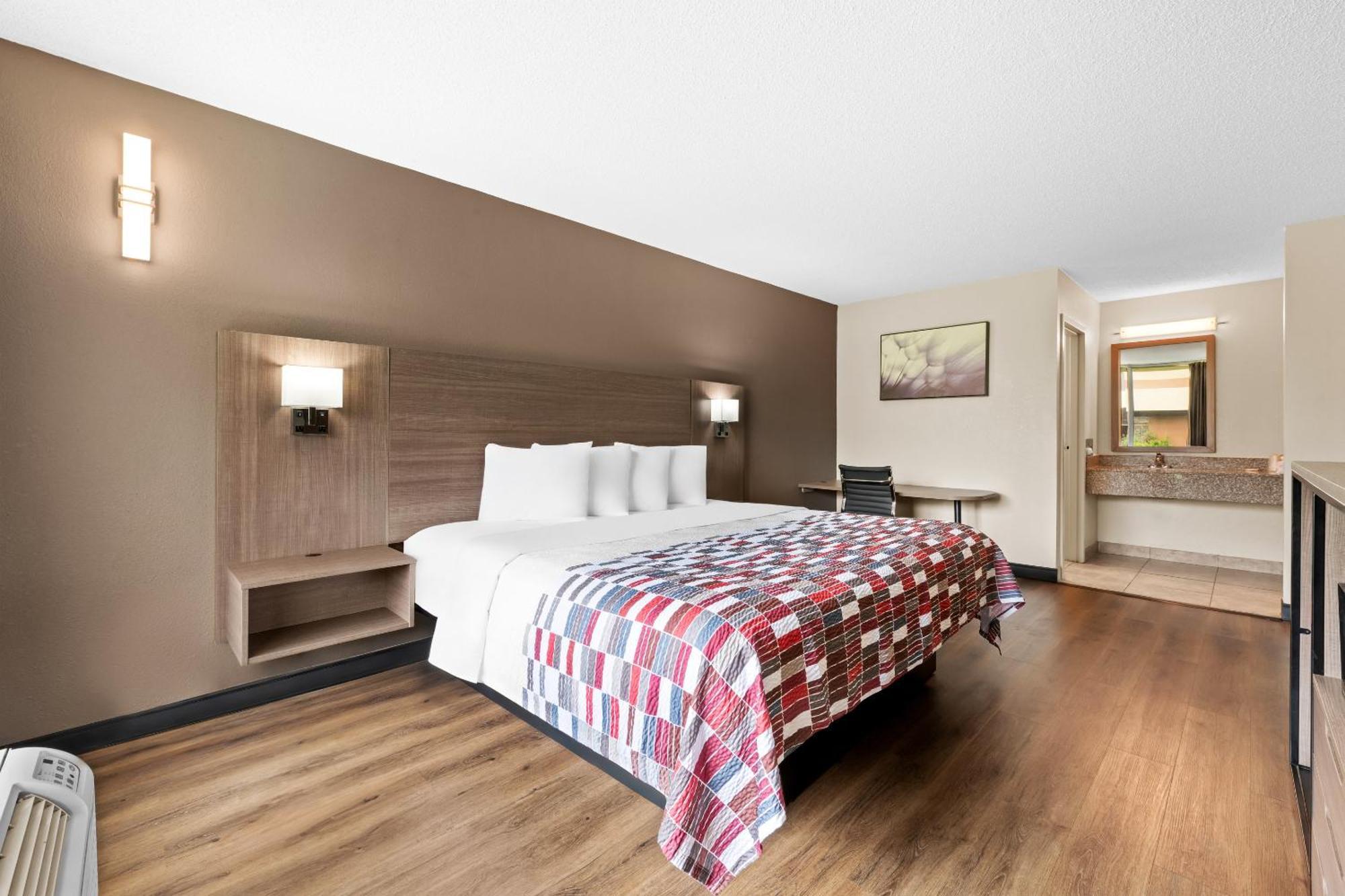 Red Roof Inn Charlotte - Airport Экстерьер фото