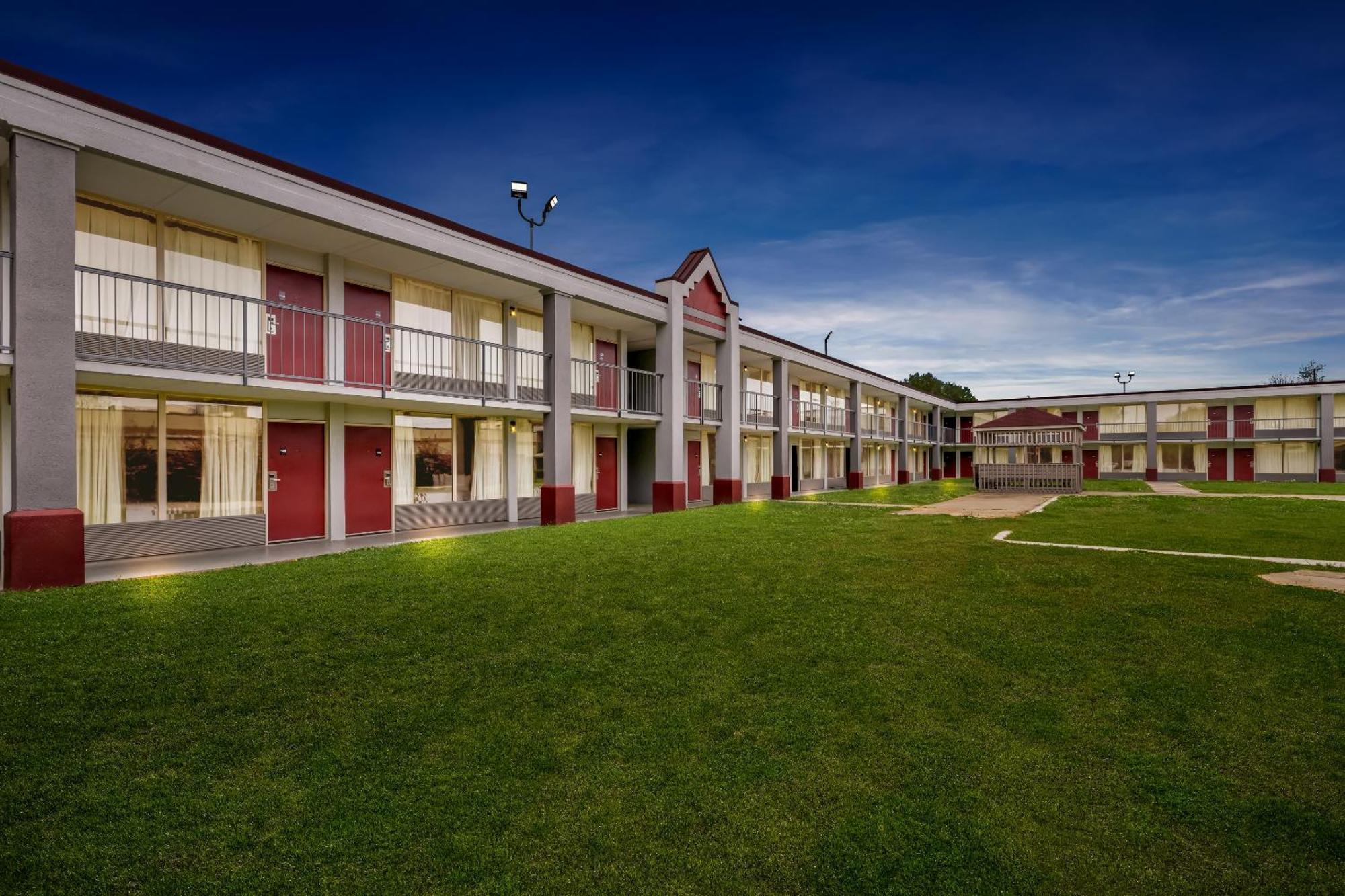 Red Roof Inn Charlotte - Airport Экстерьер фото